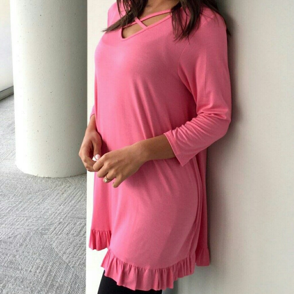 NEW ARRIVAL! Plus Size Criss Cross Ruffle Hem Top